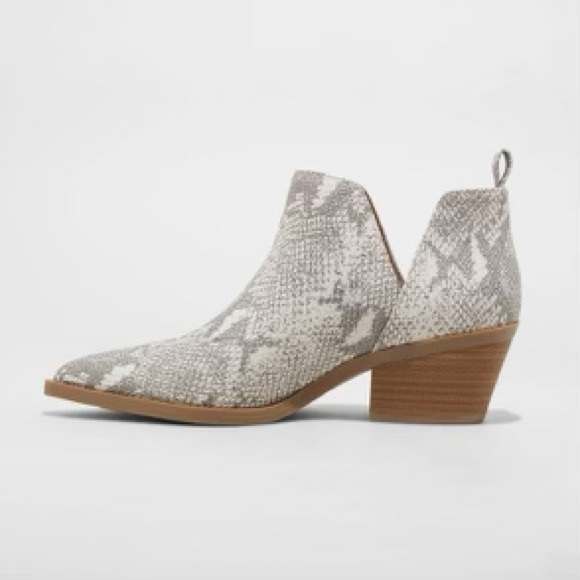 Snake Print Ankle Booties (popular) size women’s 6 - Picture 3 of 3